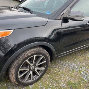 Ford Explorer XLT - 2