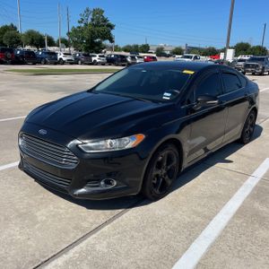 FORD FUSION SE - 1