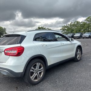 صورة 9 لـ 2019 Mercedes-BENZ GLA