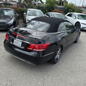 MERCEDES-BENZ E-CLASS - 8