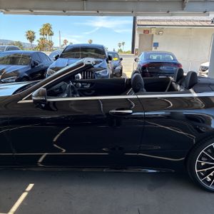 MERCEDES-BENZ E-CLASS - 3