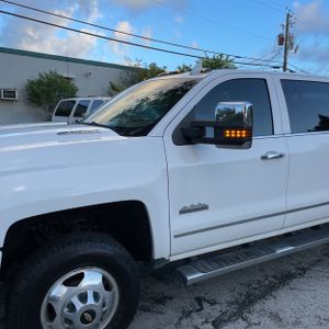 CHEVROLET SILVERADO 3500HD HIGH COUNTRY - 2