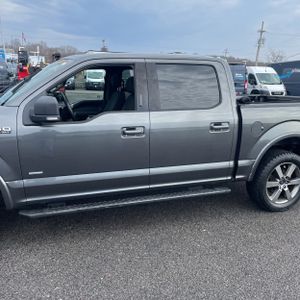 FORD F-150 LARIAT - 4
