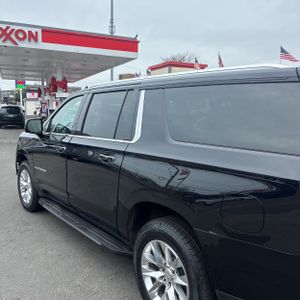 CHEVROLET SUBURBAN PREMIER - 6