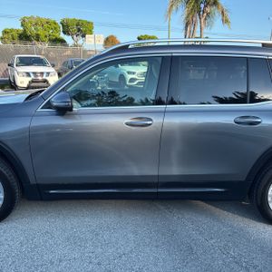 MERCEDES-BENZ GLB - 4