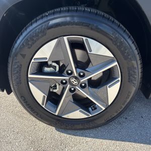 2025 Hyundai TUCSON SEL — фото 17