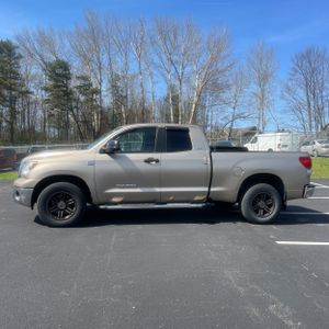 TOYOTA TUNDRA - 3