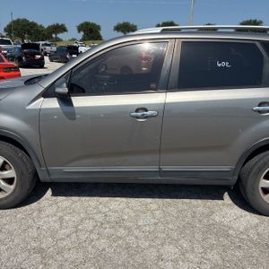 2013 KIA SORENTO LX — фото 4