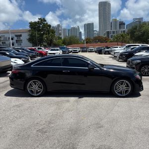 MERCEDES-BENZ E-CLASS - 10