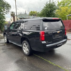 CHEVROLET SUBURBAN LT - 5