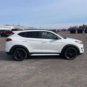 HYUNDAI TUCSON NIGHT - 10