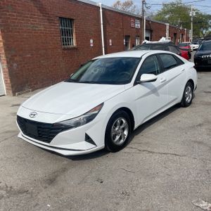 HYUNDAI ELANTRA SE - 1