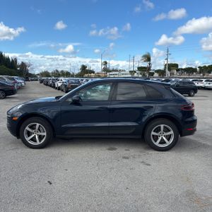 PORSCHE MACAN BASE - 3