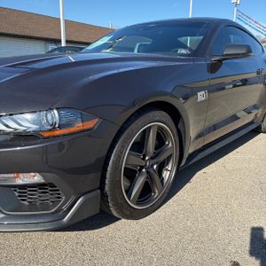 FORD MUSTANG MACH 1 - 2