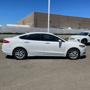 صورة 10 لـ 2015 FORD FUSION SE