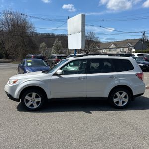 SUBARU FORESTER X - 3
