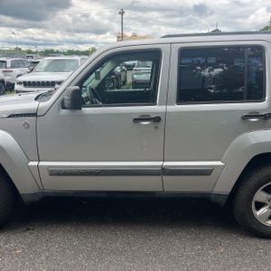 صورة 4 لـ 2011 JEEP LIBERTY SPORT