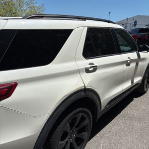 FORD EXPLORER ST - 8