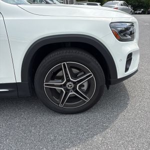 2026 Mercedes-BENZ GLB — миниатюра 20