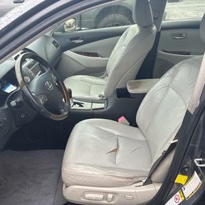 صورة مصغرة 32 لـ 2012 Lexus ES 350 BASE