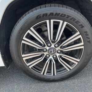 صورة مصغرة 16 لـ 2025 Lexus LX 600 LUXURY