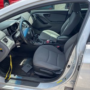 صورة مصغرة 31 لـ 2014 Hyundai ELANTRA SE