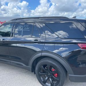 FORD EXPLORER ST - 6
