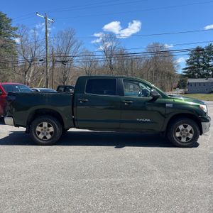 TOYOTA TUNDRA - 10