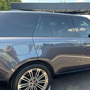 2023 LAND Rover RANGE ROVER P400 SE photo 9