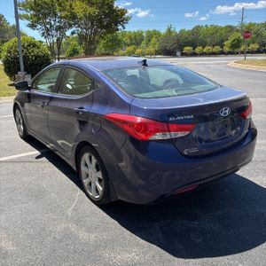 HYUNDAI ELANTRA - 5
