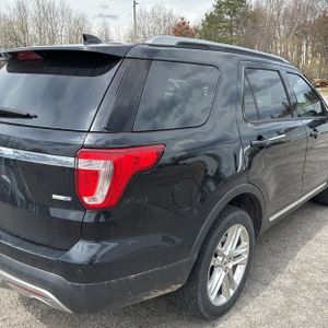 FORD EXPLORER XLT - 9