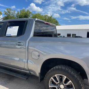 صورة 6 لـ 2021 Chevrolet SILVERADO 1500 LT