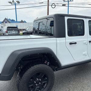 JEEP GLADIATOR MOJAVE - 9