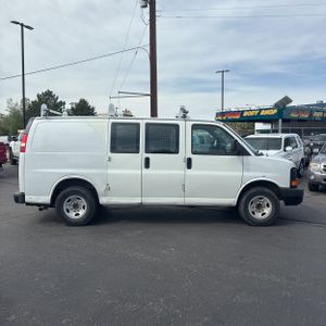 CHEVROLET EXPRESS 2500 - 10