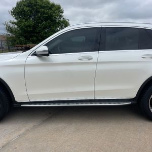 MERCEDES-BENZ GLC - 4