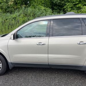 2017 Chevrolet TRAVERSE LT 照片 4