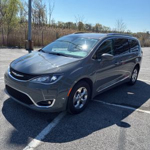 CHRYSLER PACIFICA HYBRID TOURING L - 1