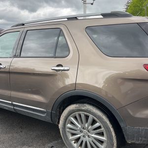 FORD EXPLORER LIMITED - 6