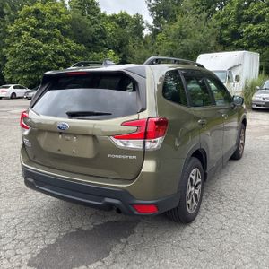 2024 Subaru FORESTER PREMIUM 照片 8