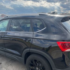 VOLKSWAGEN TAOS SE 4MOTION - 6