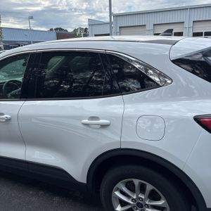 FORD ESCAPE HYBRID SE - 6