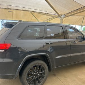 JEEP GRAND CHEROKEE ALTITUDE - 9