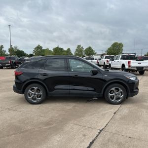 FORD ESCAPE ST-LINE - 10