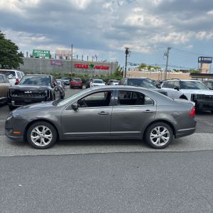 FORD FUSION SE - 3