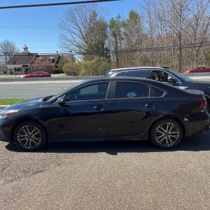 KIA FORTE GT-LINE - 3