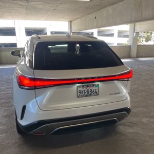 صورة 7 لـ 2024 Lexus RX 350 PREMIUM