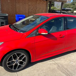 صورة 2 لـ 2016 FORD FOCUS SE