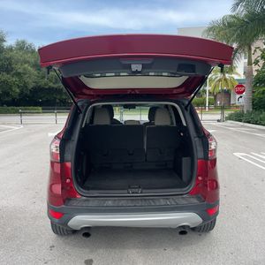صورة مصغرة 41 لـ 2018 FORD ESCAPE SE