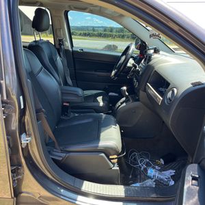 2017 JEEP COMPASS 75TH ANNIVERSARY EDITION — миниатюра 33