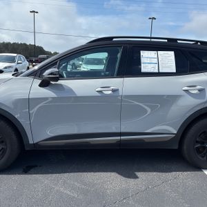 KIA SPORTAGE X-PRO - 4